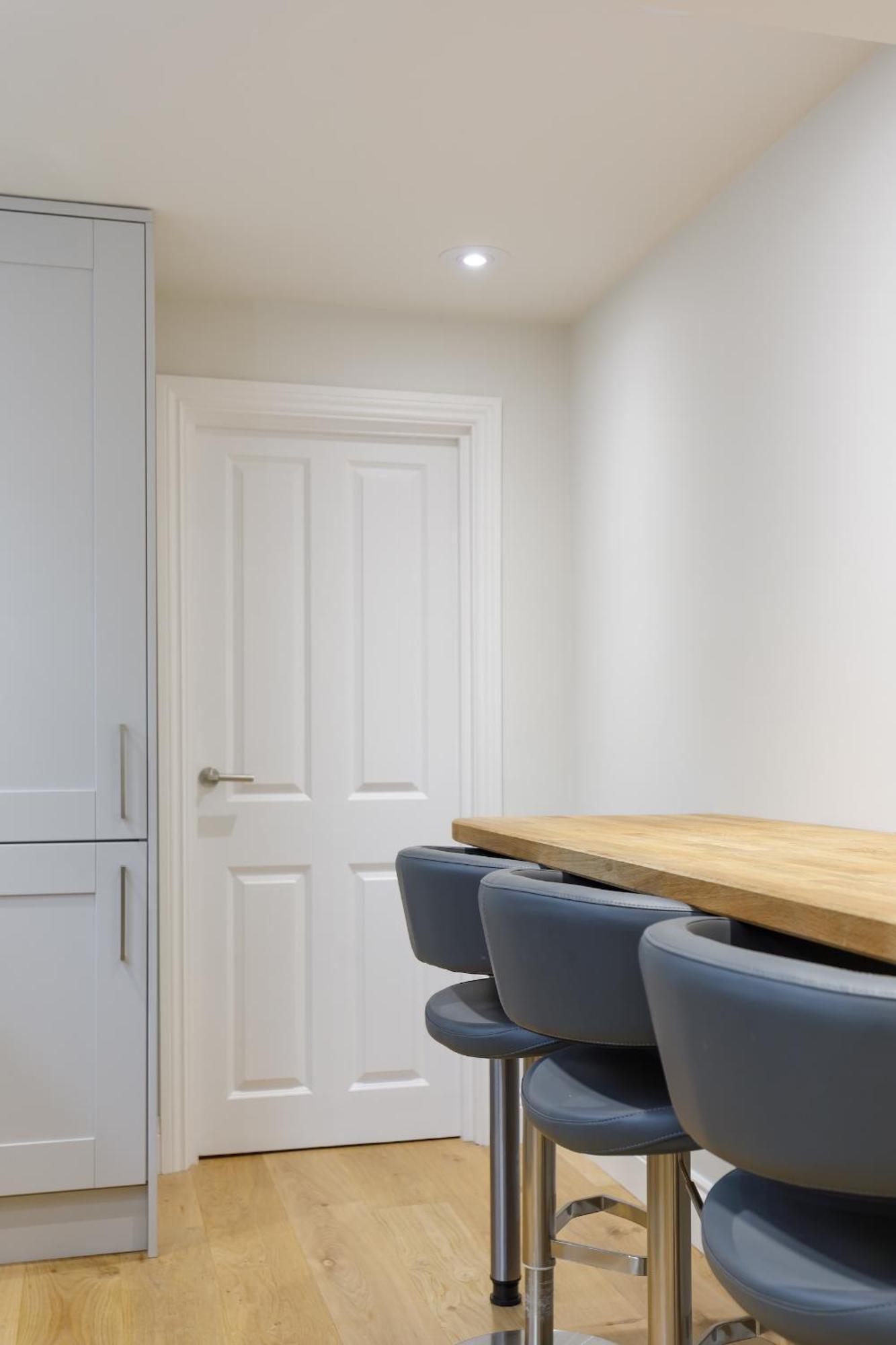 Spacious 2 Bedroom Apartment With Beautiful Garde 브라이턴 외부 사진